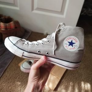 👟 Converse All-Star Chuck Taylors Hi-Top ☀️